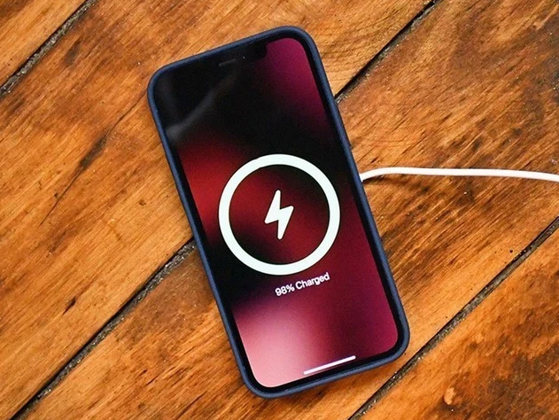 敦煌苹果手机维修分享iPhone 12可以随便充电吗 
